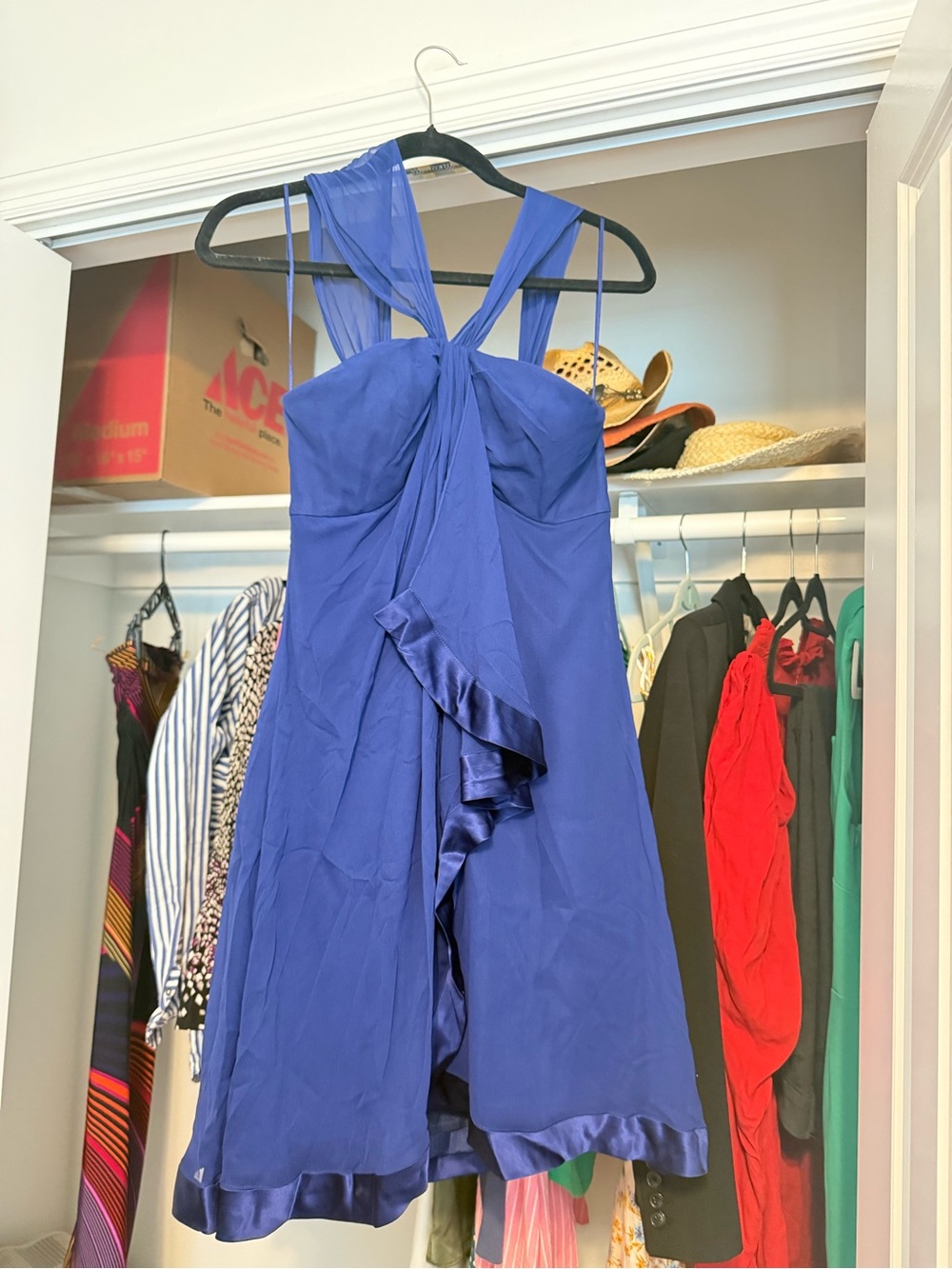 Blue Sleeveless Party Dress